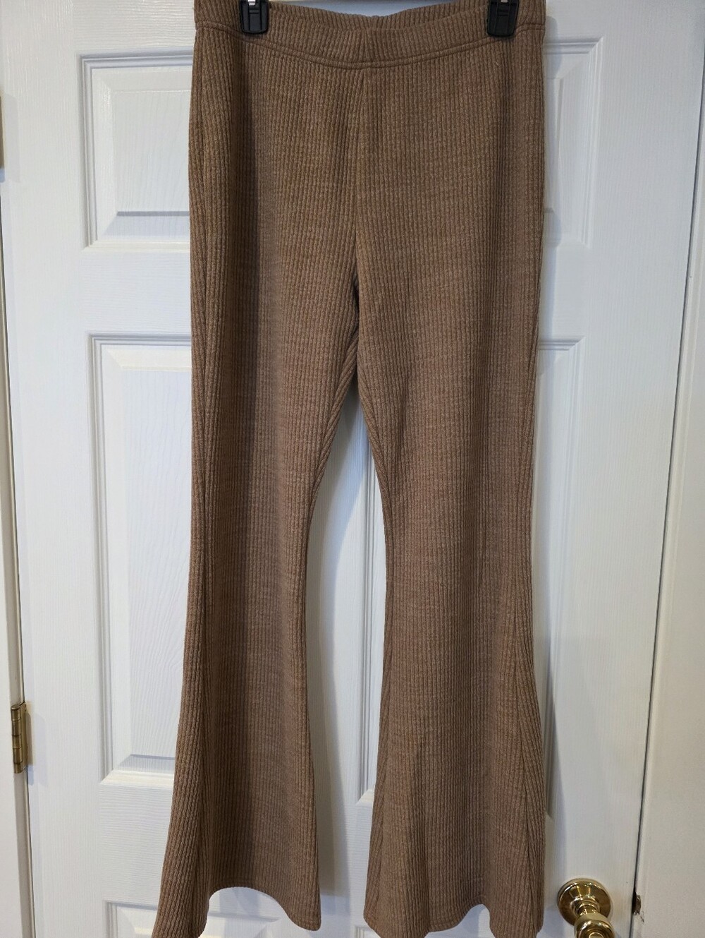 Womens Size Large American Eagle Outfitters Ribbed Flare Pants - Brown